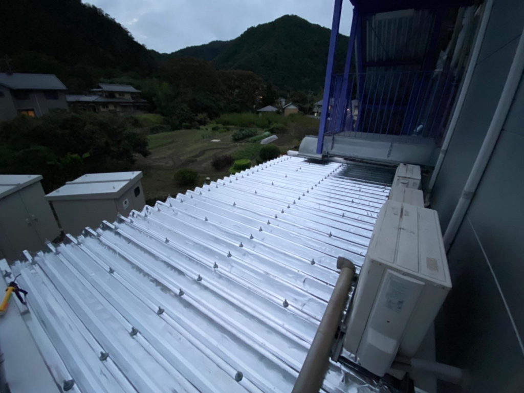 追加工事で屋根と壁にサーモバリア採用！